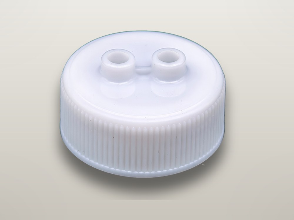 Closure / cap moulding